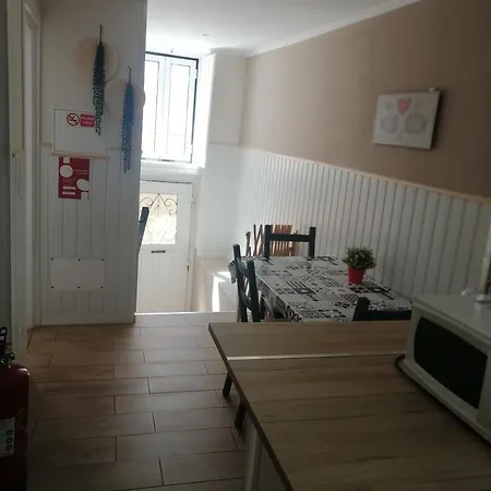 Casa Da Avo Alice By Casas De Apartment Setubal